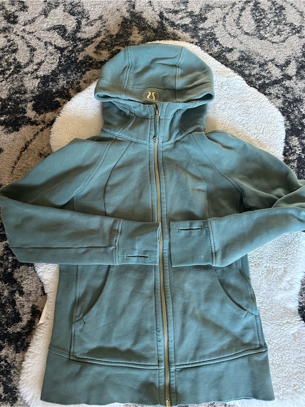 Lululemon Scuba Full-Zip Hoodie
Medium Forest